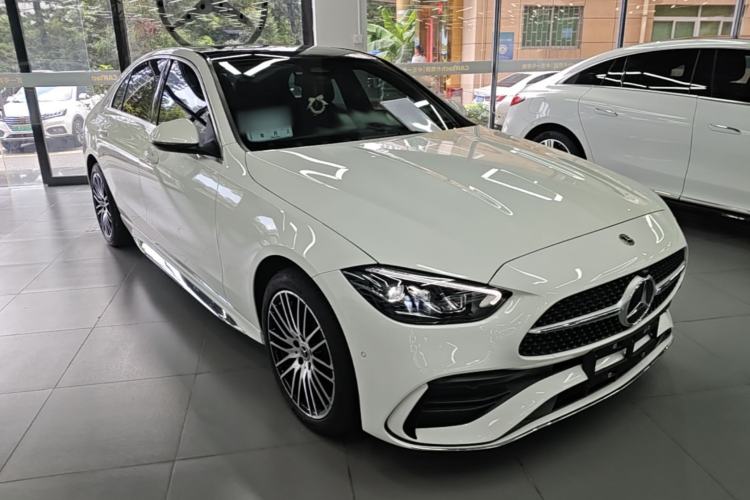 Used Mercedes-Benz C-Class 2024 Restyled C-Class 260 L Sport Edition Front Right 45 Deg