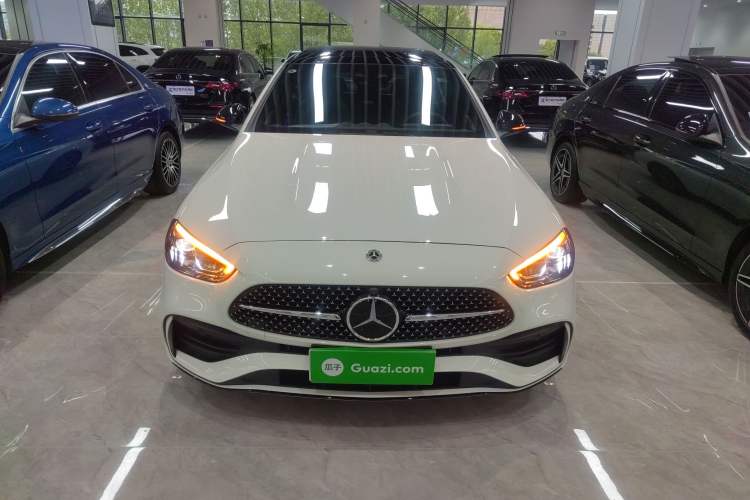 Used Mercedes-Benz C-Class 2024 Facelifted C-Class 260 L Night Edition Sports Version Front