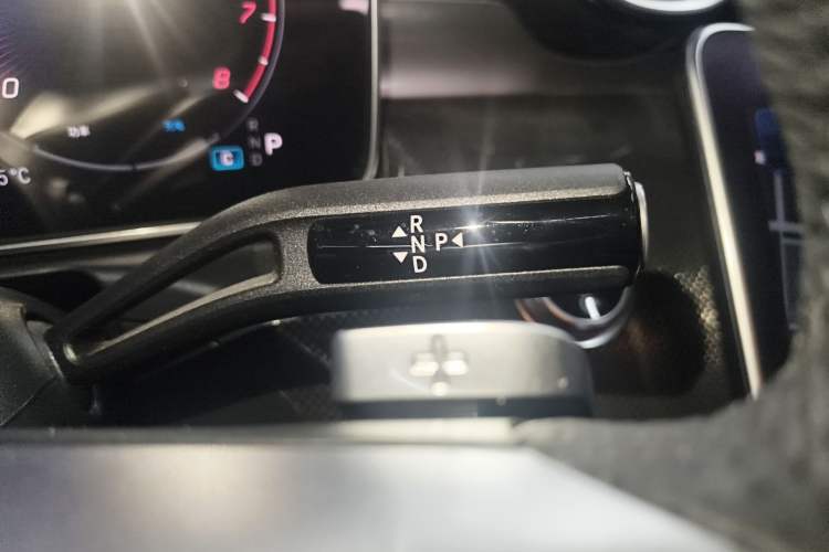 Used Mercedes-Benz C-Class 2024 Restyled C 260 L Sport Edition Gear Lever