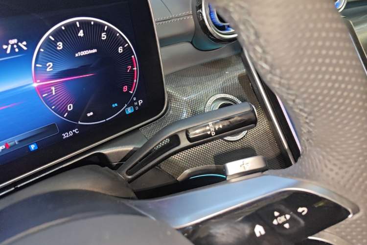 Used Mercedes-Benz C-Class 2024 Second Facelift C 260 L Sport Edition Gear Lever