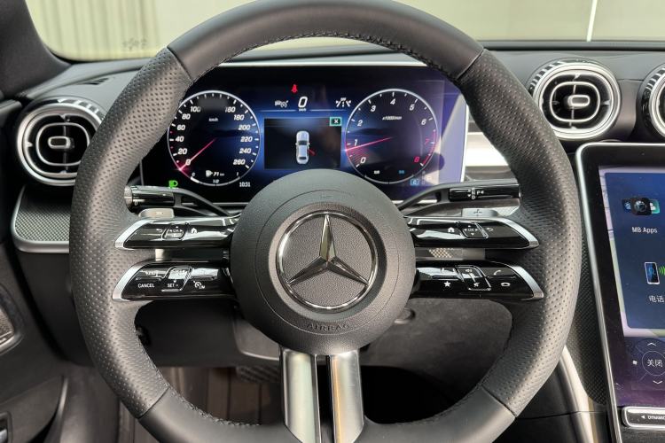 Used Mercedes-Benz C-Class 2024 C 260 L Brilliant Night Sports Edition Gear Lever