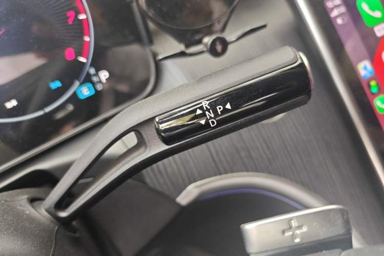 Used Mercedes-Benz C-Class 2024 C 260 L Sport Edition Gear Lever
