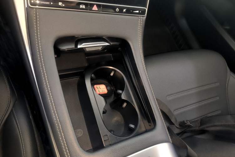 Used Mercedes-Benz C-Class 2024 Restyled C 200 L Sport Edition Gear Lever