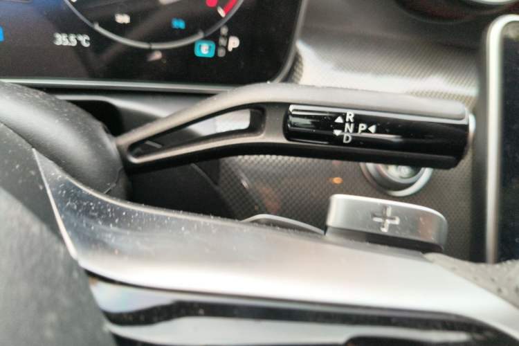 Used Mercedes-Benz C-Class 2024 C 260 L Sport Edition Gear Lever