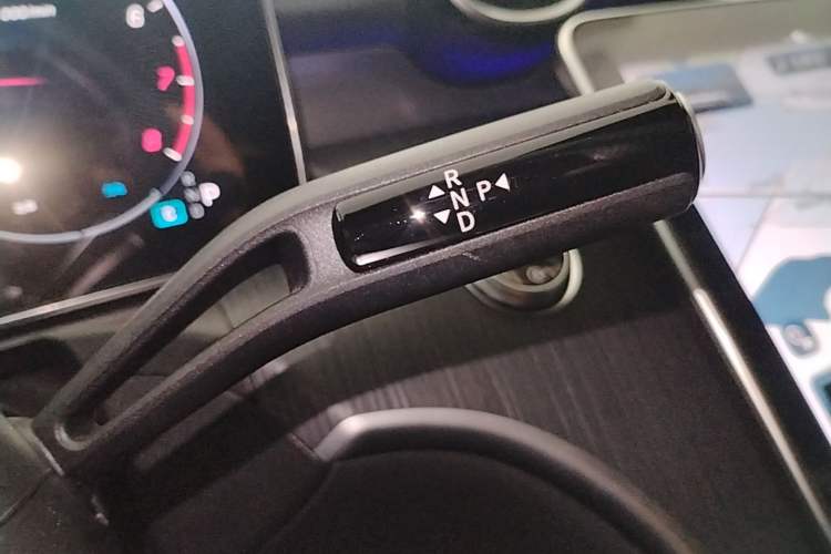 Used Mercedes-Benz C-Class 2024 Restyled C 200 L Sport Edition Gear Lever