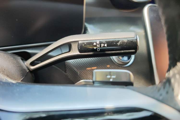 Used Mercedes-Benz C-Class 2024 Facelifted C-Class 260 L Night Edition Sports Version Gear Lever