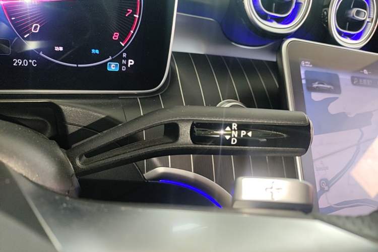 Used Mercedes-Benz C-Class 2024 Second Facelift C 260 L Sport Edition Gear Lever