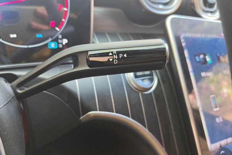 Used Mercedes-Benz C-Class 2024 C 260 L Sport Edition Gear Lever