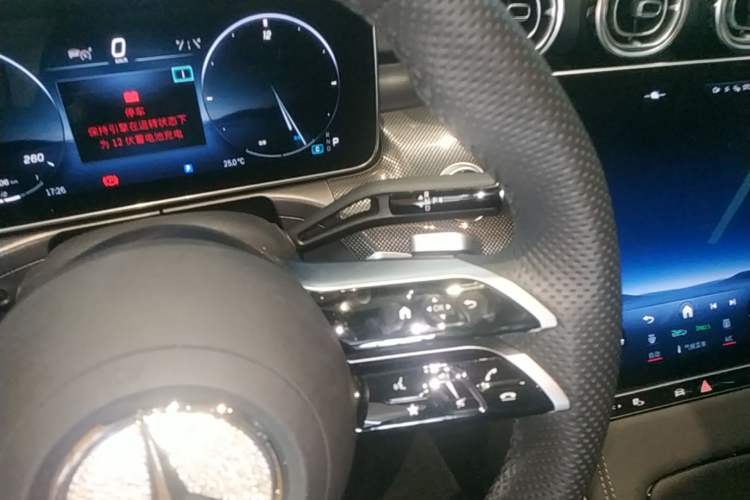Used Mercedes-Benz C-Class 2024 Second Facelift C 260 L Sport Edition Gear Lever