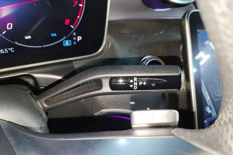 Used Mercedes-Benz C-Class 2024 Second Facelift C 260 L Sport Edition Gear Lever