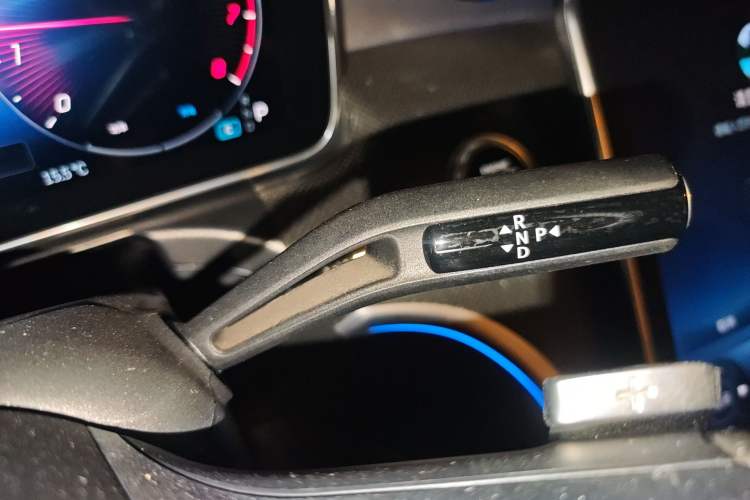 Used Mercedes-Benz C-Class 2024 Facelift C 260 L Gear Lever