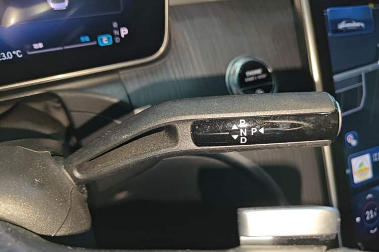 Used Mercedes-Benz C-Class 2024 Restyled C 200 L Sport Edition Gear Lever