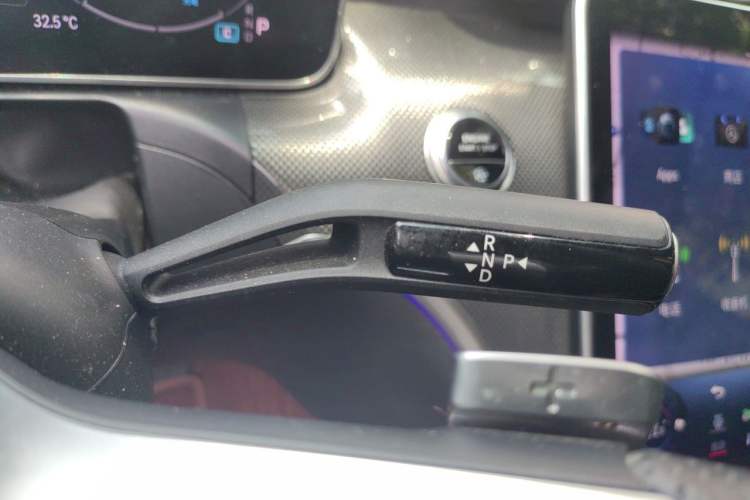 Used Mercedes-Benz C-Class 2024 C 260 L Sport Edition Gear Lever
