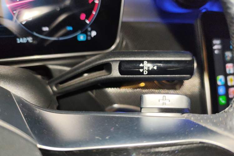 Used Mercedes-Benz C-Class 2024 C 260 L Sport Edition Gear Lever