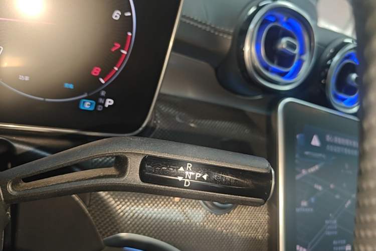 Used Mercedes-Benz C-Class 2024 Second Facelift C 260 L Sport Edition Gear Lever