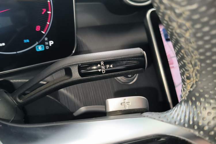 Used Mercedes-Benz C-Class 2024 C 260 L Sport Edition Gear Lever