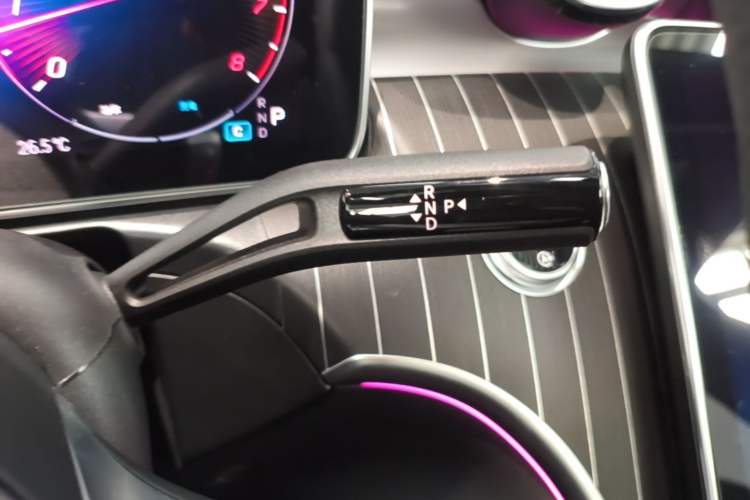 Used Mercedes-Benz C-Class 2024 C 260 L Sport Edition Gear Lever