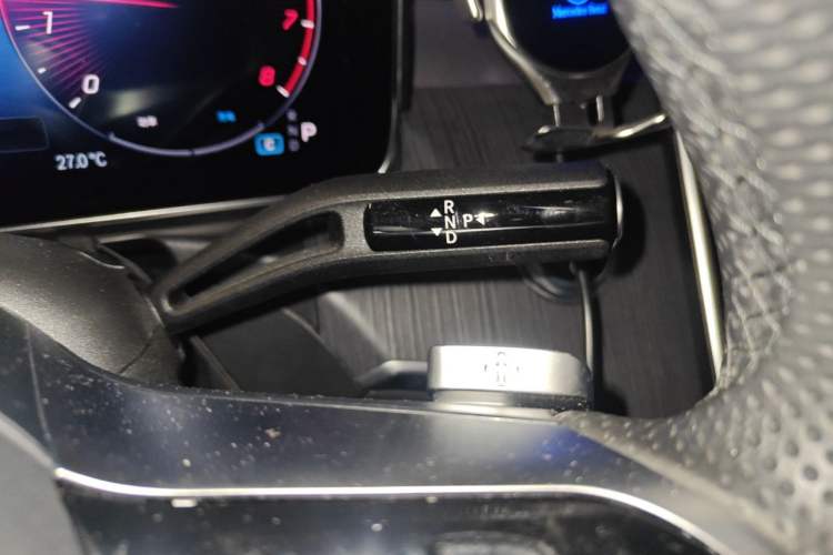 Used Mercedes-Benz C-Class 2024 C 200 L Sport Edition Gear Lever