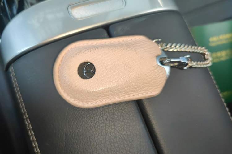 Used Mercedes-Benz C-Class 2024 C 260 L Sport Edition Gear Lever