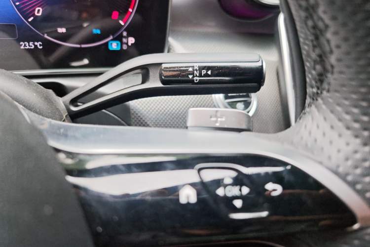 Used Mercedes-Benz C-Class 2024 Restyled C 260 L Sport Edition Gear Lever
