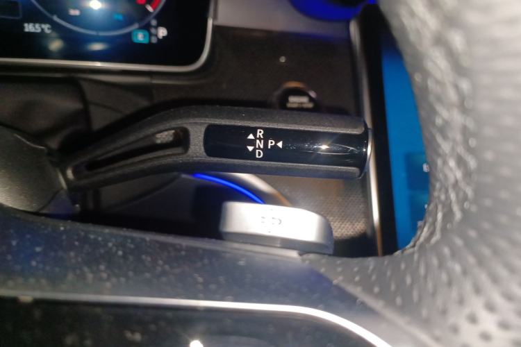 Used Mercedes-Benz C-Class 2024 Second Facelift C 260 L Sport Edition Gear Lever