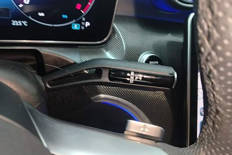 Used Mercedes-Benz C-Class 2024 Restyled C 260 L Sport Edition Gear Lever