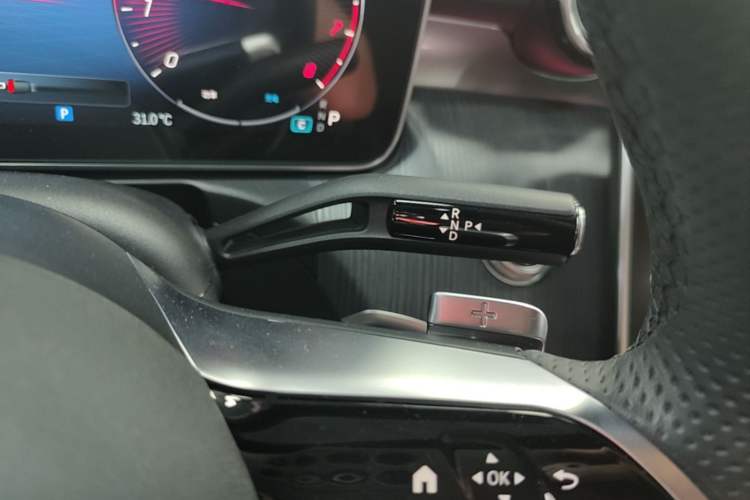 Used Mercedes-Benz C-Class 2024 C 260 L Sport Edition Gear Lever