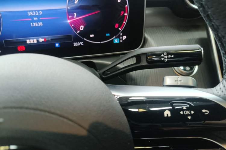 Used Mercedes-Benz C-Class 2024 Restyled C 200 L Sport Edition Gear Lever