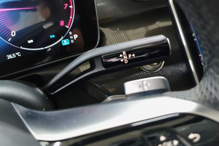 Used Mercedes-Benz C-Class 2024 Restyled C 260 L Sport Edition Gear Lever