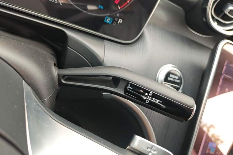 Used Mercedes-Benz C-Class 2024 C 260 L Sport Edition Gear Lever
