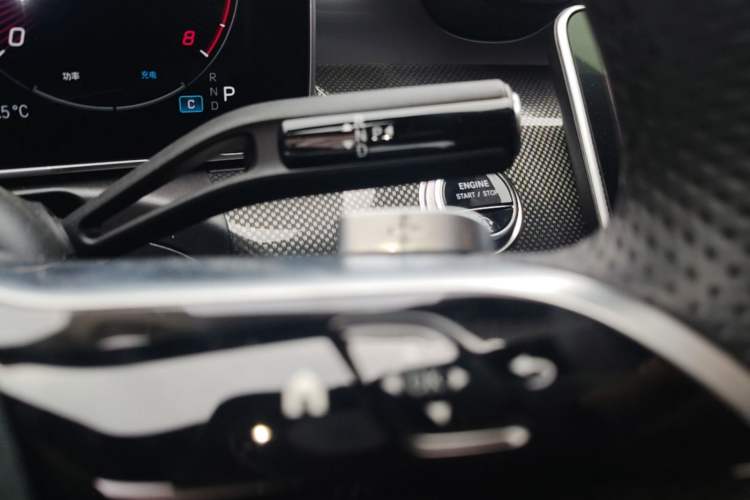 Used Mercedes-Benz C-Class 2024 Facelift C 260 L Night Edition Sport Version Gear Lever