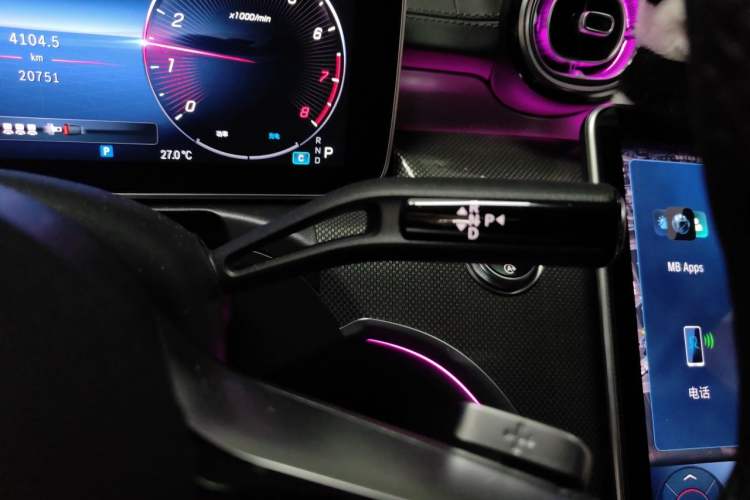 Used Mercedes-Benz C-Class 2024 Facelifted C-Class 260 L Night Edition Sports Version Gear Lever