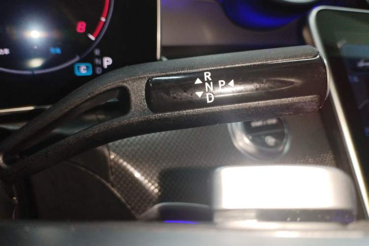 Used Mercedes-Benz C-Class 2024 Facelift C 260 L Gear Lever