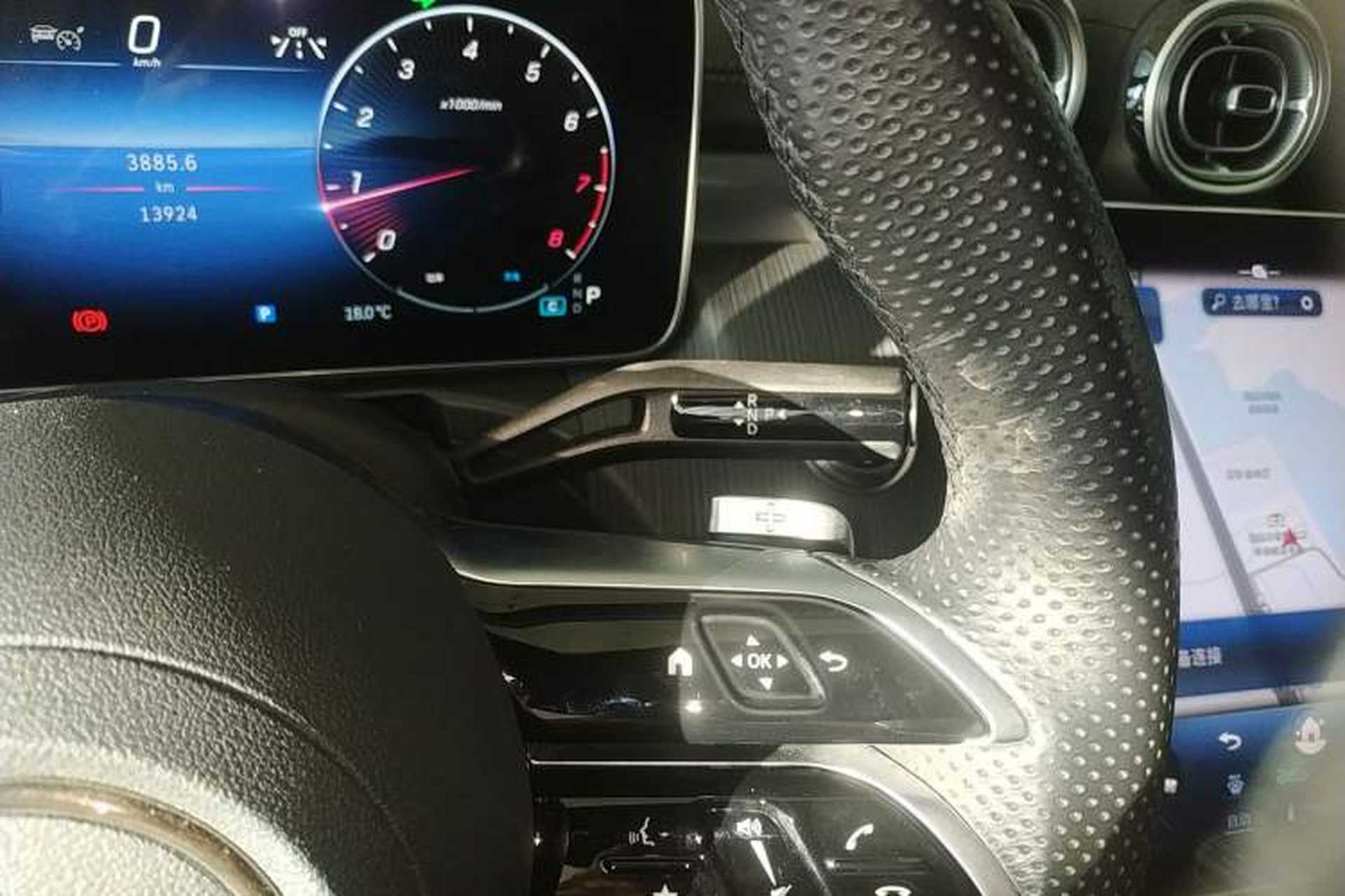 Used Mercedes-Benz C-Class 2024 Restyled C 260 L Sport Edition Gear Lever