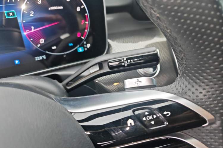 Used Mercedes-Benz C-Class 2024 Restyled C 260 L Sport Edition Gear Lever