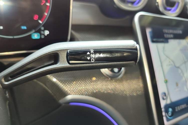 Used Mercedes-Benz C-Class 2024 Restyled C 260 L Sport Edition Gear Lever