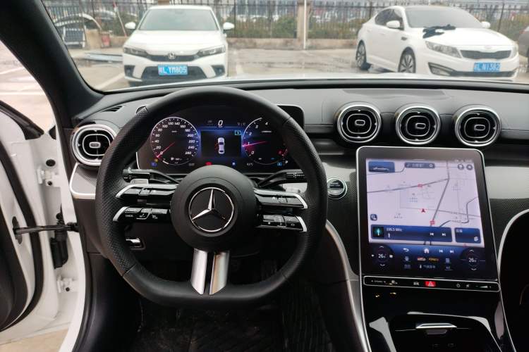 Used Mercedes-Benz C-Class 2024 Facelift C 260 L Night Edition Sport Version Gear Lever