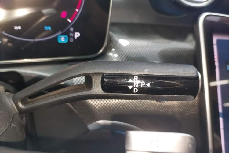 Used Mercedes-Benz C-Class 2024 Restyled C 260 L Sport Edition Gear Lever