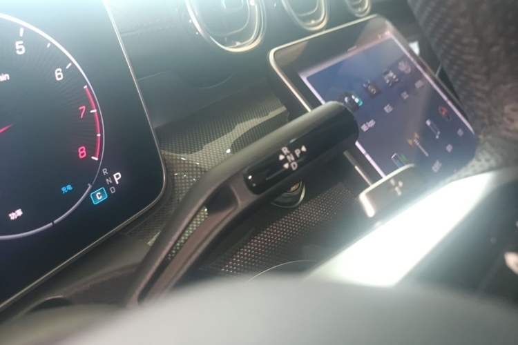 Used Mercedes-Benz C-Class 2024 Restyled C-Class 260 L Sport Edition Gear Lever