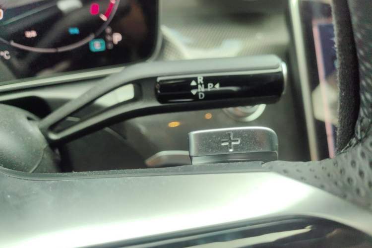 Used Mercedes-Benz C-Class 2024 Restyled C-Class 260 L Sport Edition Gear Lever