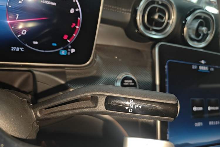 Used Mercedes-Benz C-Class 2024 Restyled C-Class 260 L Sport Edition Gear Lever