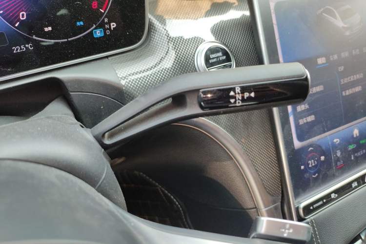 Used Mercedes-Benz C-Class 2024 Restyled C-Class 260 L Sport Edition Gear Lever