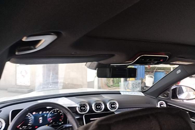 Used Mercedes-Benz C-Class 2024 Facelifted C-Class 260 L Night Edition Sports Version Headliner