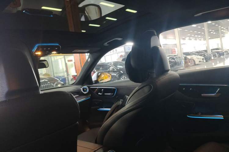 Used Mercedes-Benz C-Class 2024 Second Facelift C 260 L Sport Edition Headliner