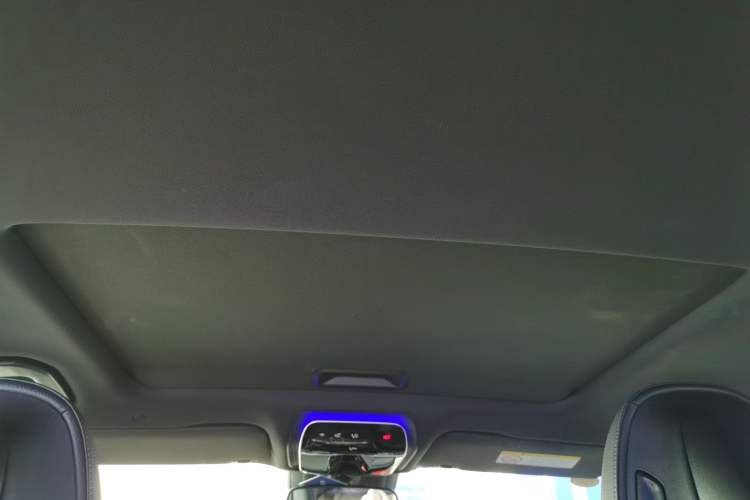 Used Mercedes-Benz C-Class 2024 C 200 L Sport Edition Headliner