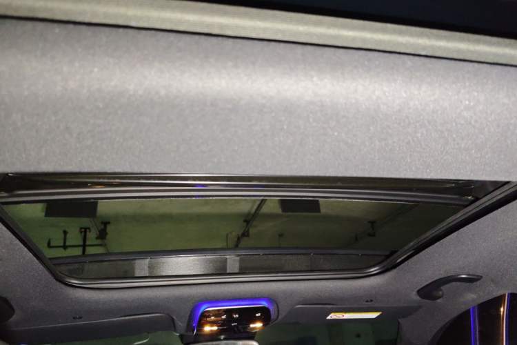 Used Mercedes-Benz C-Class 2024 Facelift C 260 L Headliner