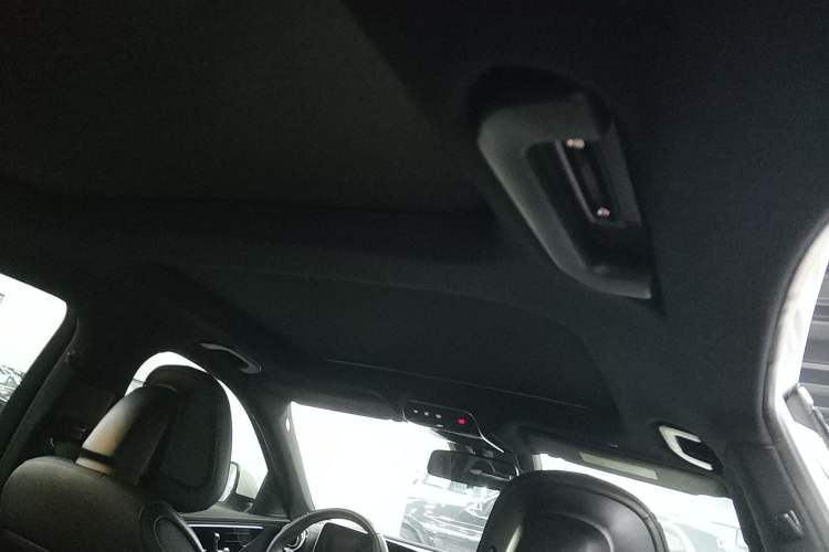 Used Mercedes-Benz C-Class 2024 Restyled C 260 L Sport Edition Headliner