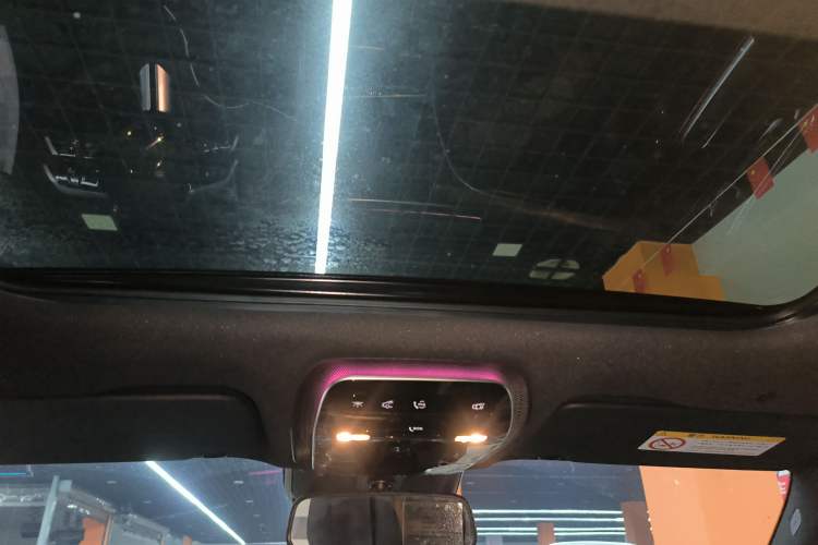Used Mercedes-Benz C-Class 2024 Second Facelift C 260 L Sport Edition Headliner