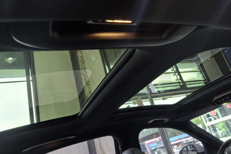 Used Mercedes-Benz C-Class 2024 Second Facelift C 260 L Sport Edition Headliner