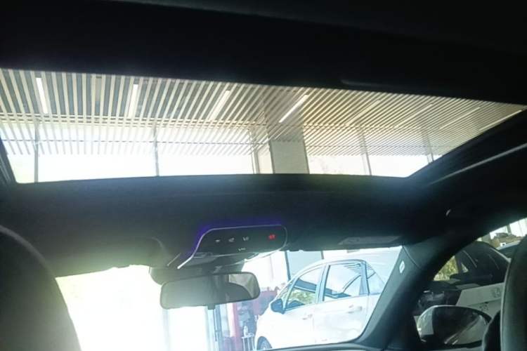 Used Mercedes-Benz C-Class 2024 C 200 L Sport Edition Headliner